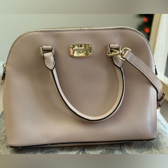 Michael Kors Handbag - Picture 2 of 6